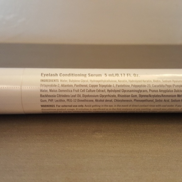 Rodan + fields lash boost growth serum - Picture 2 of 3